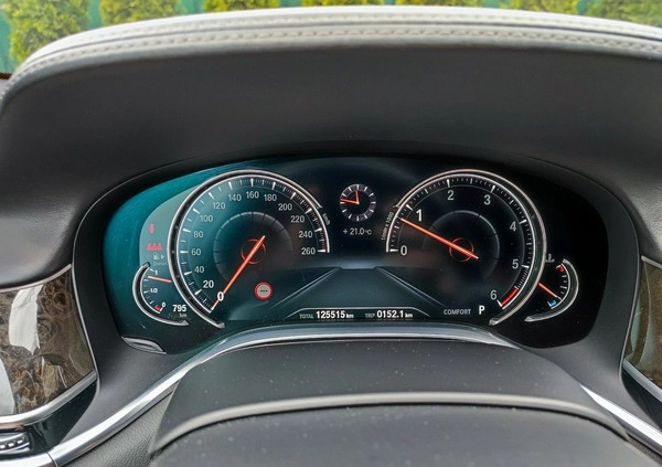 BMW Seria 7 cena 155000 przebieg: 125515, rok produkcji 2016 z Piotrków Trybunalski małe 781